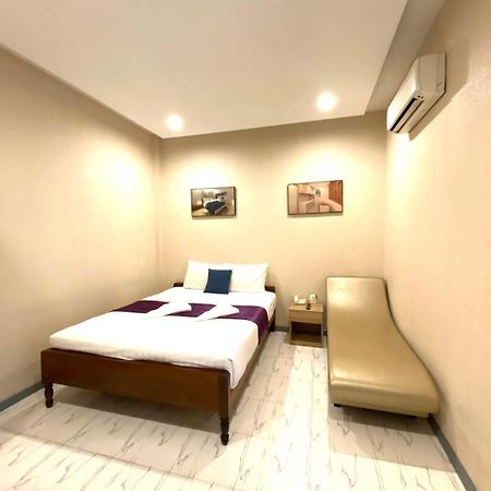 White Residence Hotel & Apartment Phnom Penh Eksteriør billede