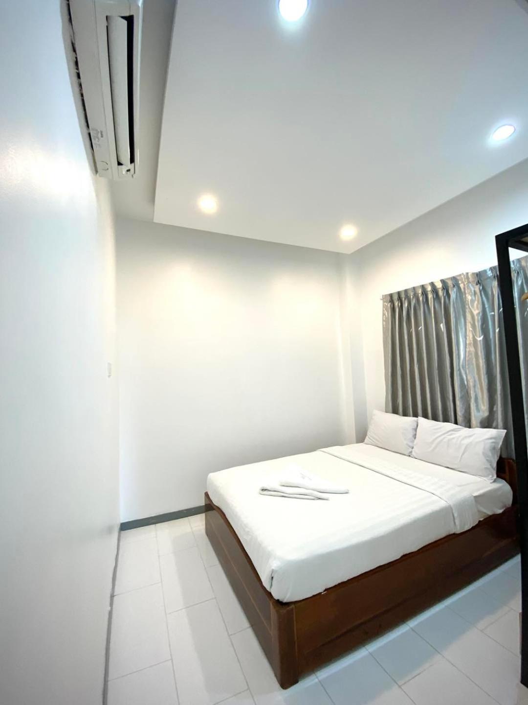 White Residence Hotel & Apartment Phnom Penh Eksteriør billede